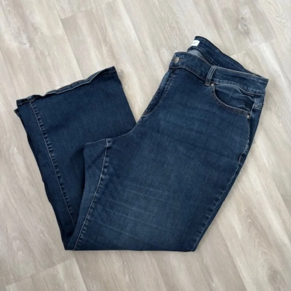 Lane Bryant Flex Magic Waistband Curvy Fit High Rise Bootcut size 24 - Picture 3 of 9